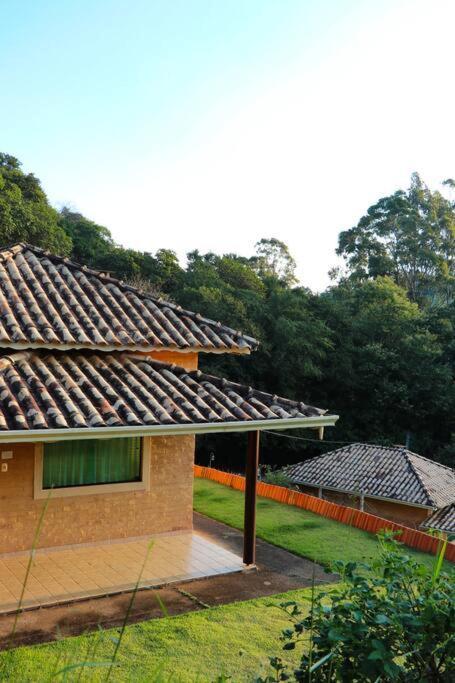 Recanto Dos Beija Flores, Chale Lantana C Monte Alegre do Sul Exterior photo